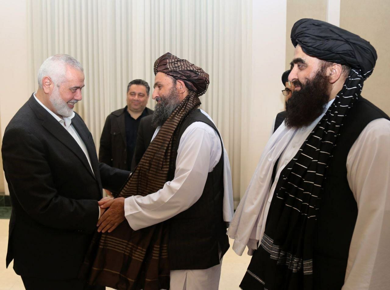 تصاویر | لبخندهای اسماعیل هنیه در دیدار با هیات طالبان در تهران
