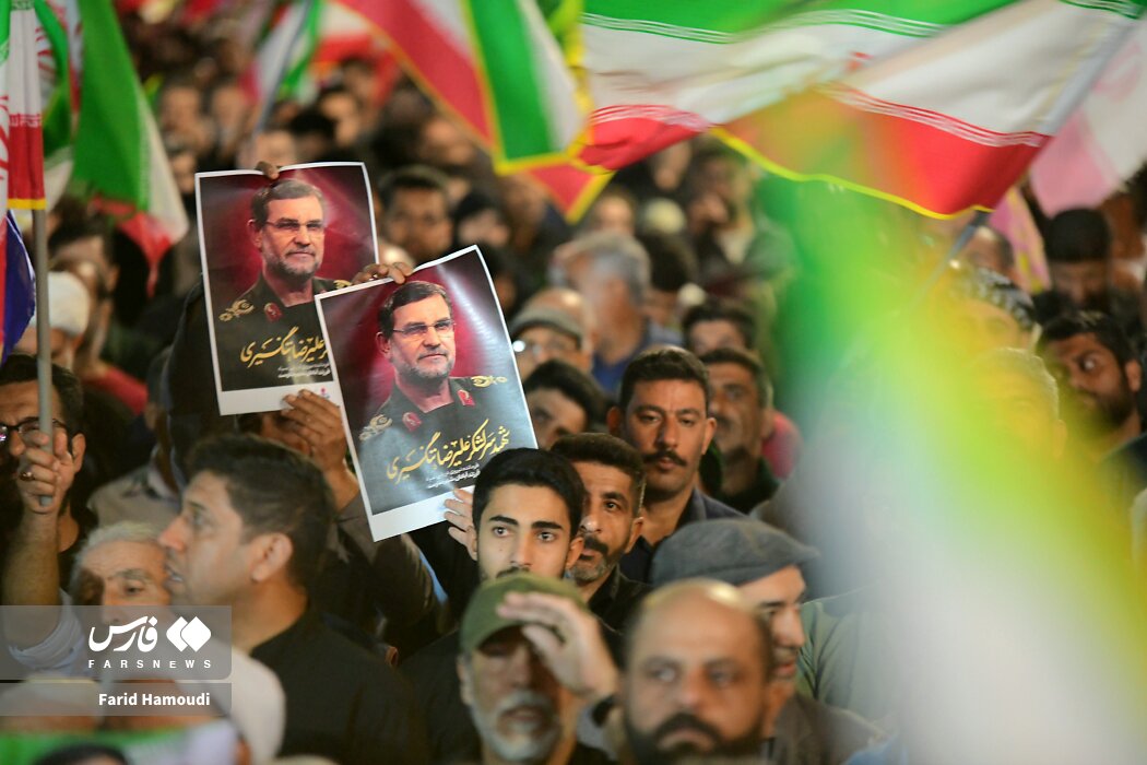 وداع تاریخی آبادان با علمدار تنگه هرمز
