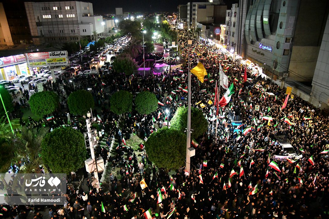 وداع تاریخی آبادان با علمدار تنگه هرمز